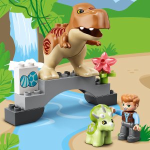 LEGO® DUPLO® Jurassic World™ 10939 T-rex a Triceratops na úteku
